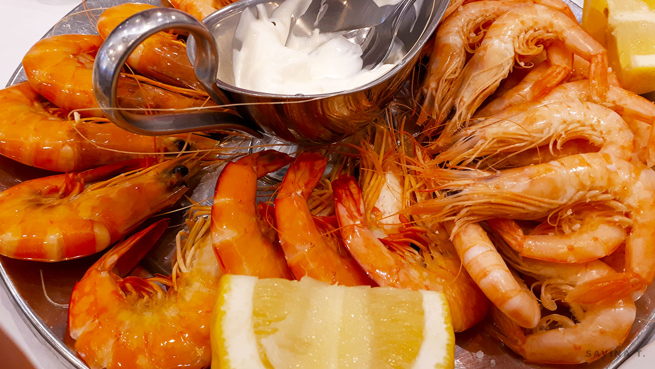 Delight in Lisbon's Unforgettable Fresh Shrimp Extravaganza